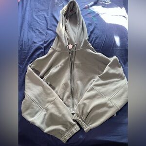90 Degree Cloud Plush Crop Hoodie